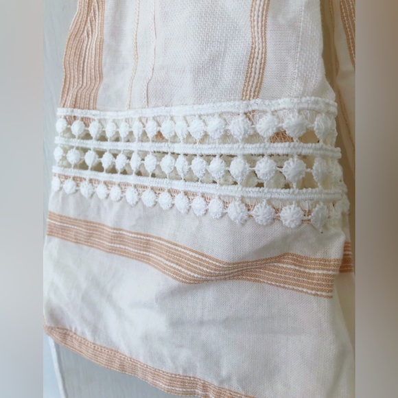 Boho tunic/coverup with crochet detail - Picture 5 of 5